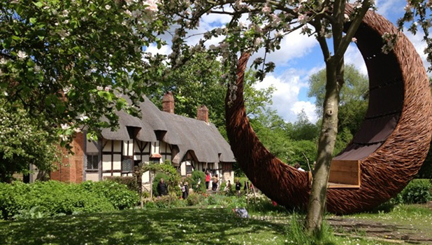 Anne Hathaway's Cottage and Gardens (Shakespeare’s love story)