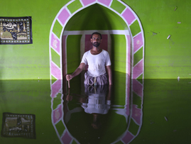 The Photographers Gallery - Gideon Mendel: Fire / Flood