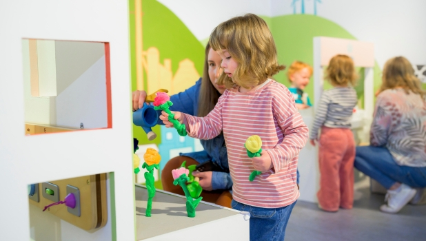 Rugby Art Gallery And Museum ADD4