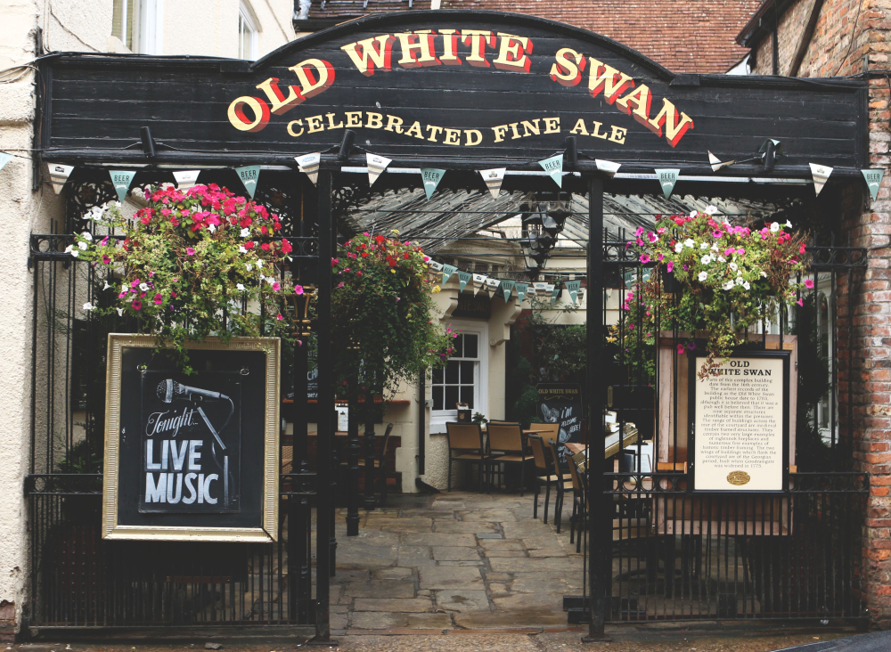 Historic Pub Walking Tour In York ADD2