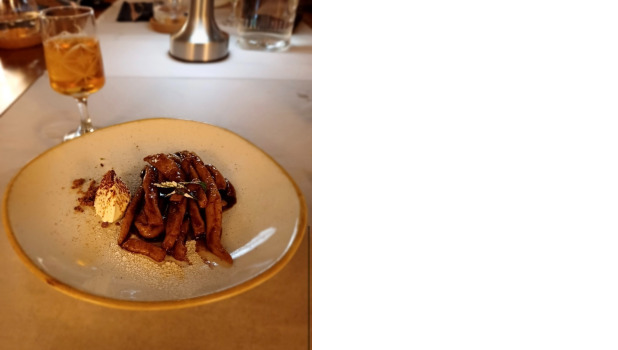 Flavours Of Manchester : A Taste Of 2 Cities Manchester And Salford ADD 2