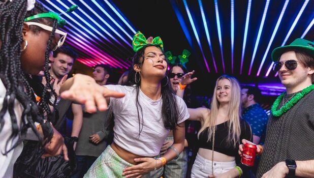 London Pub Crawl ADD 1